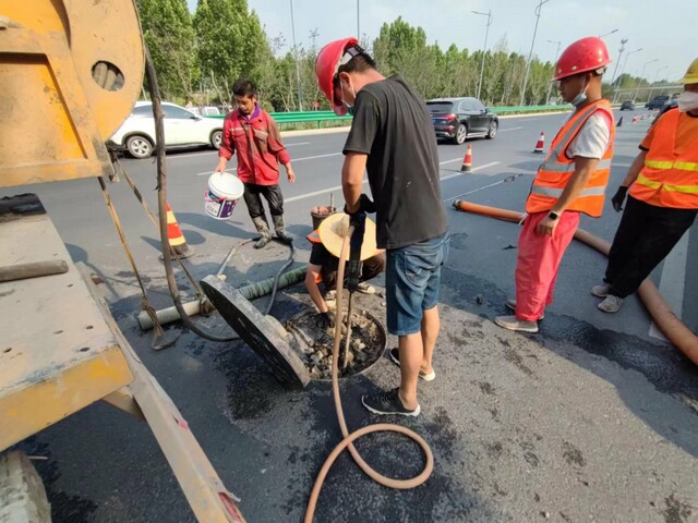 临河管道潜水封堵气囊